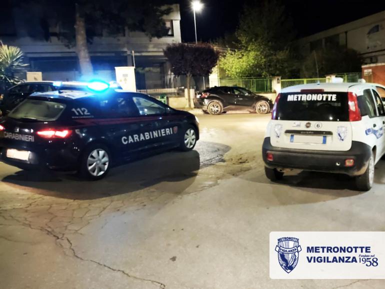 GRAVINA (BARI) – Tentano il colpo in banca, ma il furto della cassaforte fallisce