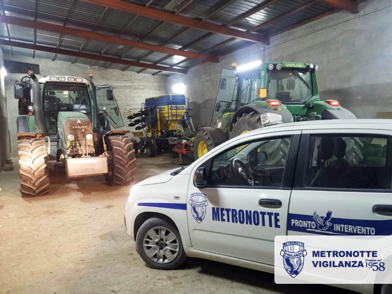 POGGIORSINI (BA) - SVENTATO FURTO DI MEZZI ED ATTREZZI AGRICOLI DALLA METRONOTTE