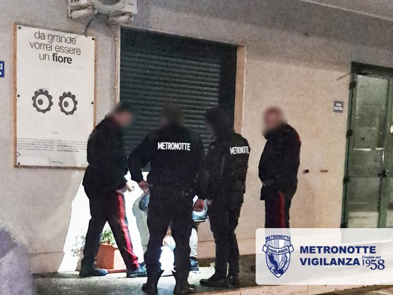 LATERZA (TA) - intrusione di un individuo in stabilimento industriale - Intervento Metronotte e Carabinieri