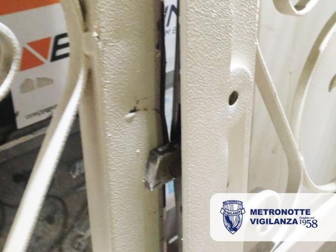 CASTELLANETA (TA) - Tentato furto in tabaccheria, intervento immediato della Metronotte e dei Carabinieri